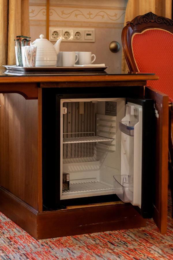 Story Inn Self Check-In Hotel Vilnius Bagian luar foto