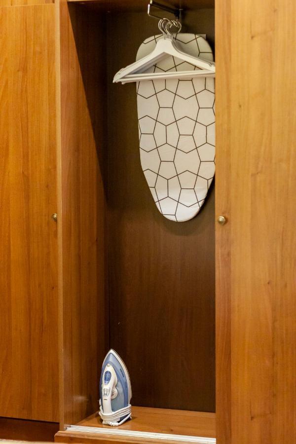 Story Inn Self Check-In Hotel Vilnius Bagian luar foto